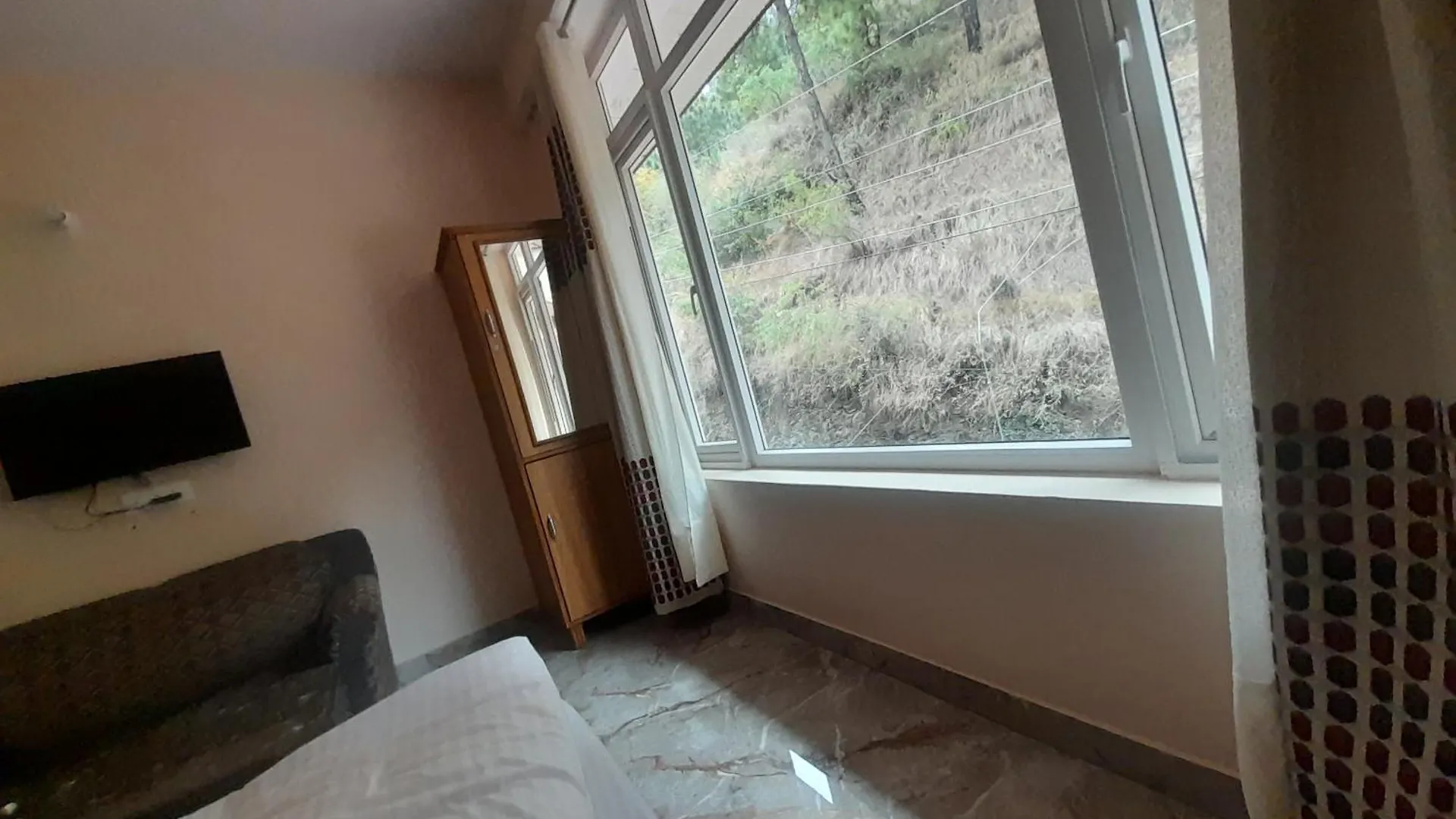 Mountain And Peace Apartment Shimla
