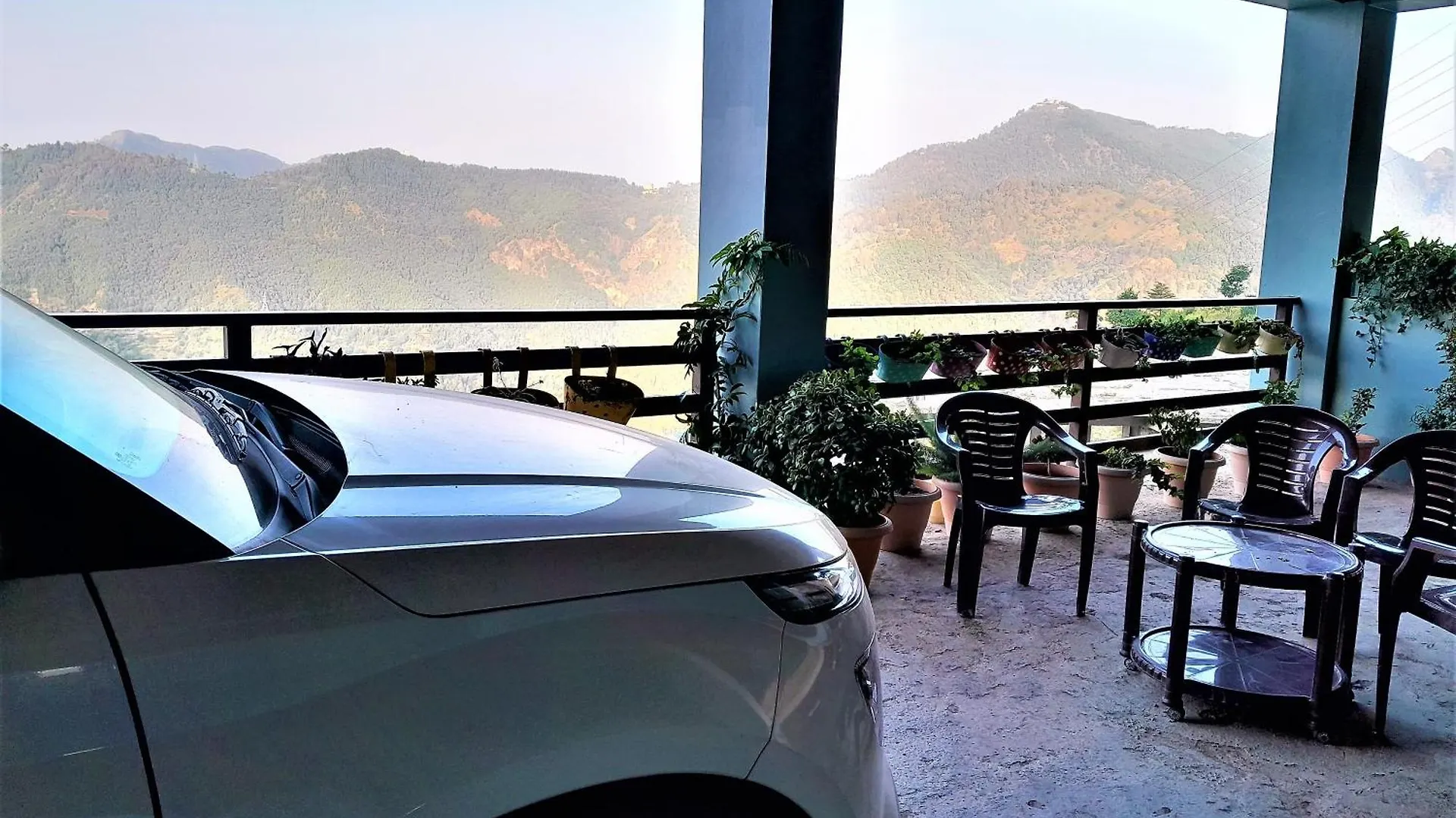 Mountain And Peace Apartment Shimla India