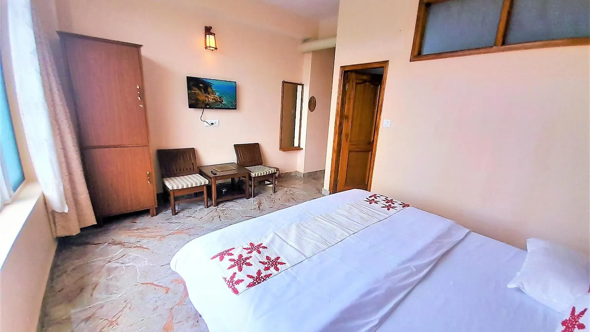 Homestay Mountain And Peace Apartment Shimla